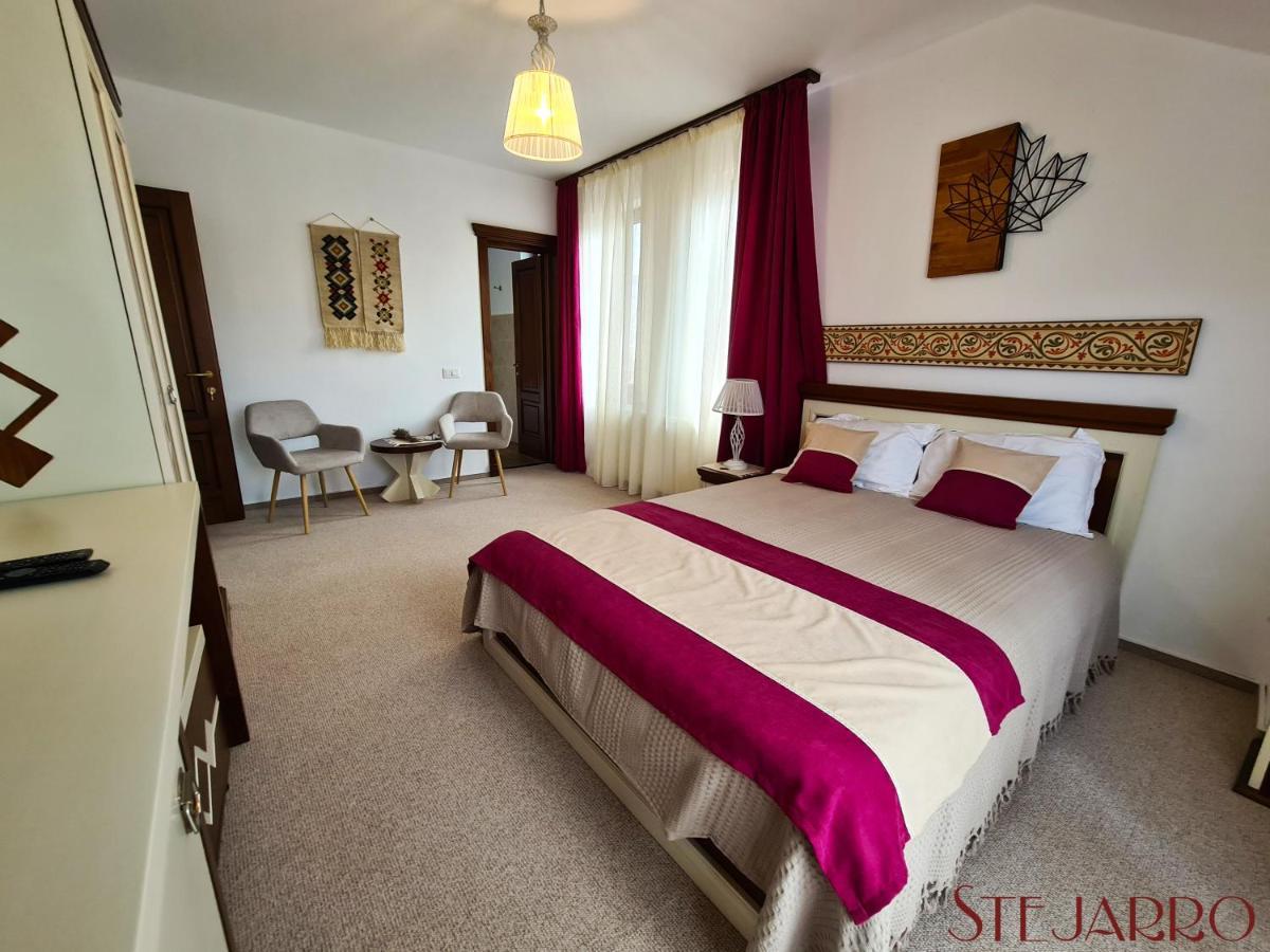 Stejarro Conac Moldovenesc Hotel Stejaru