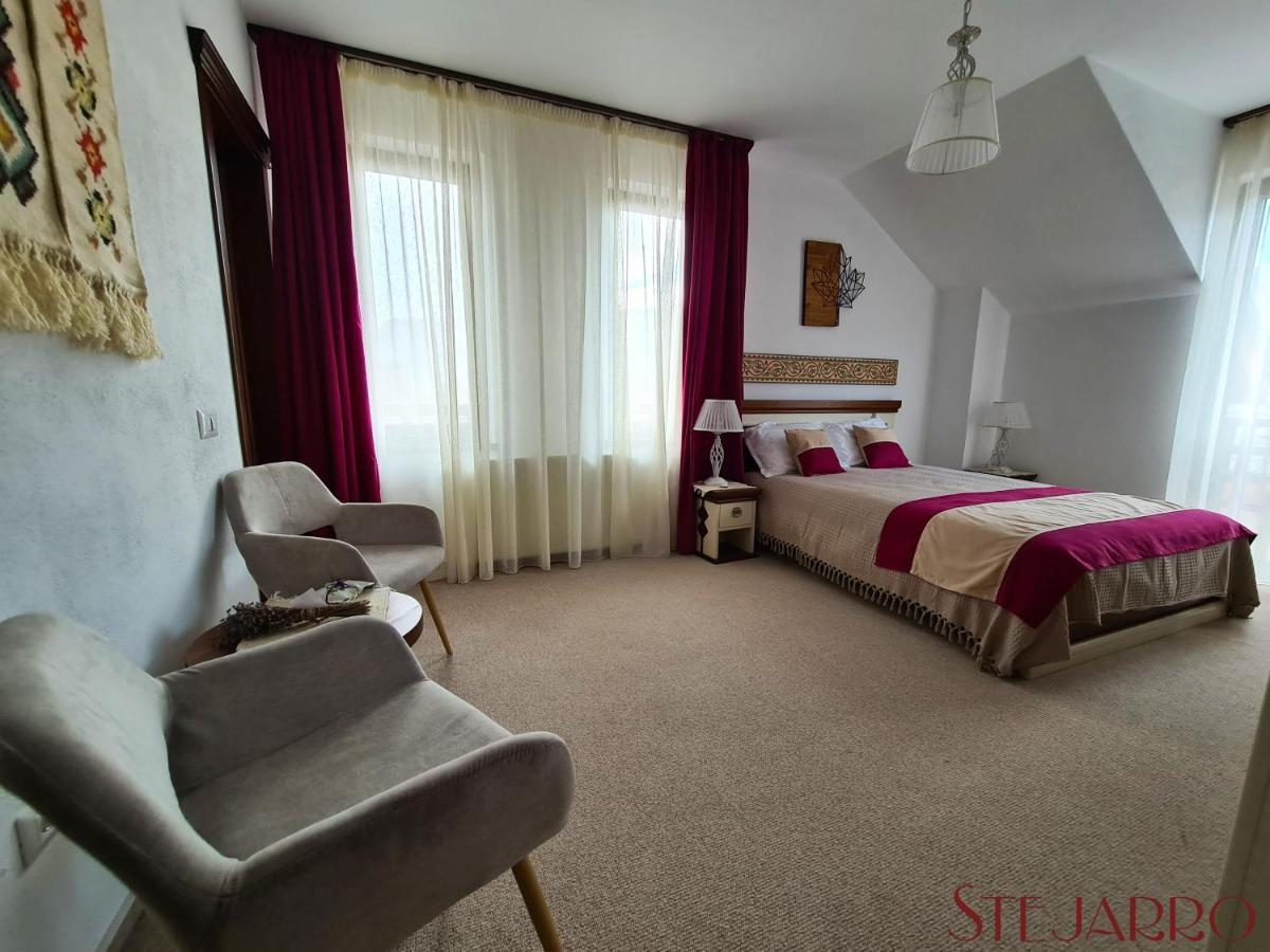 Stejarro Conac Moldovenesc 4*